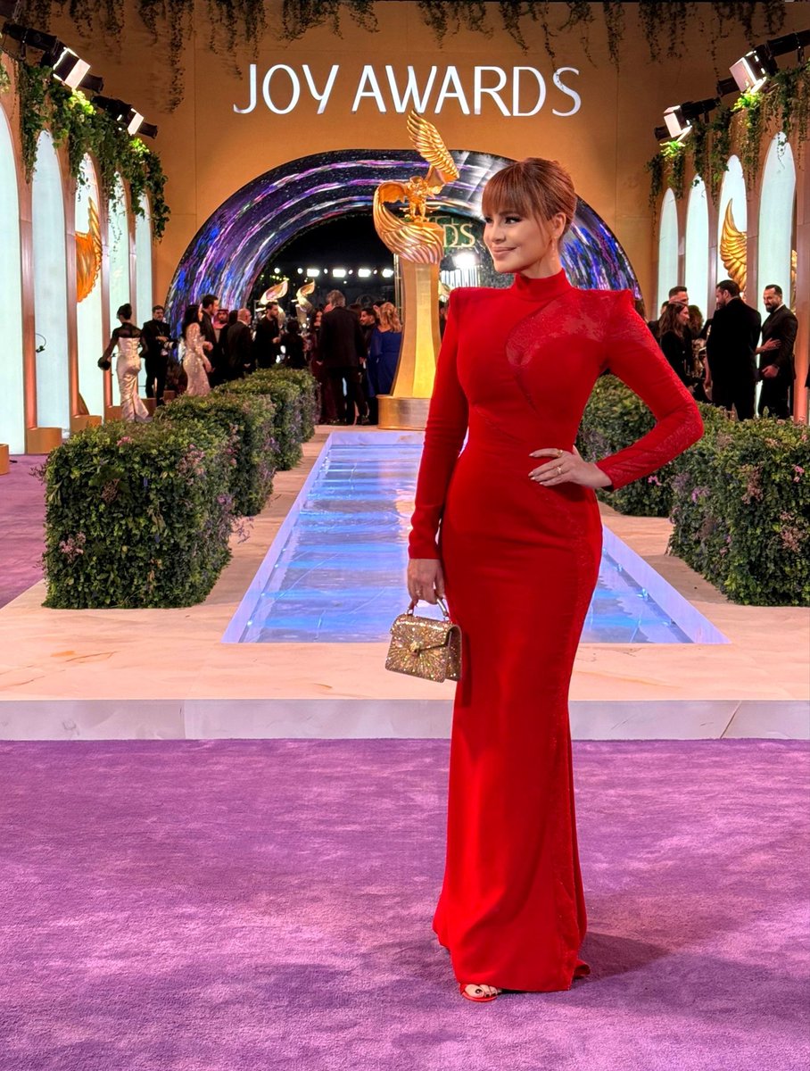 The Icon Carole Samaha at the Lavender Carpet #JoyAward2026 ❤️🇸🇦!