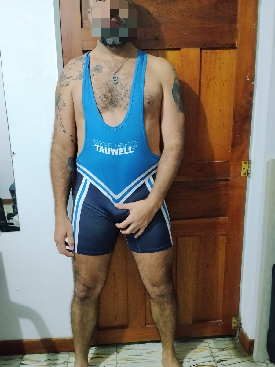 oskarherva's tweet photo. Más de la sesión de fotos morbosa. https://t.co/4FOpE5Z3LS
