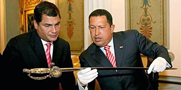 Nunca vi tanta indignación, irritación y saña, cuando el autoritarismo repartió a criminales de lesa humanidad y corruptos del mundo la Espada de Bolivar para fines innobles.
Mundo al reves.