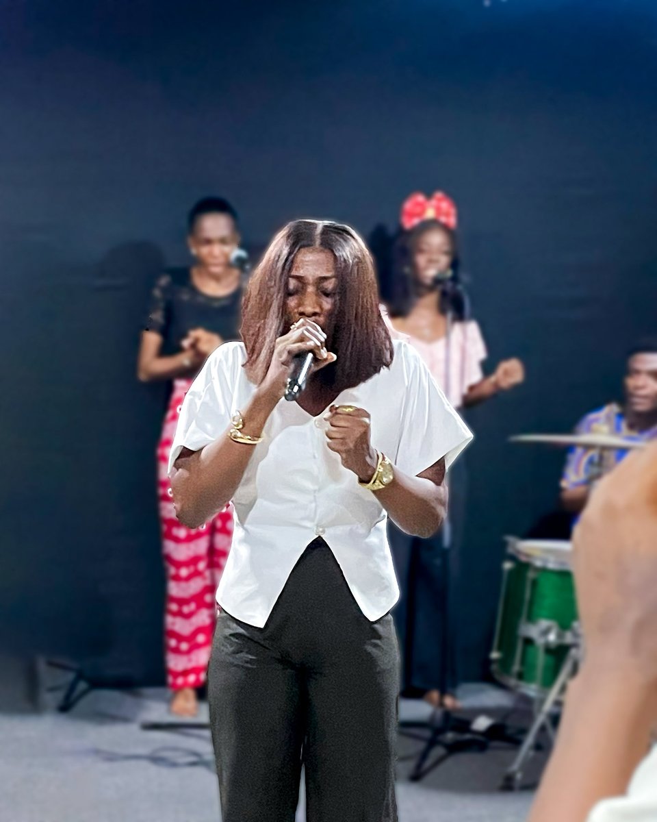 Logos Generation tweet media