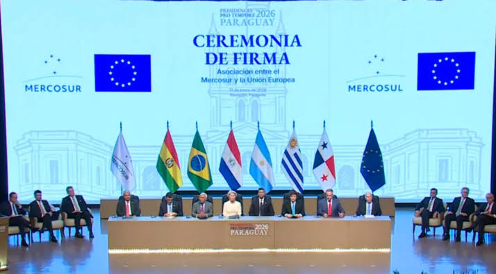 El histórico acuerdo entre el Mercosur y la Unión Europea abre una enorme oportunidad para la Argentina.🇦🇷🤝🇪🇺
Triunfo del libre mercado.
Más exportaciones, más inversiones, más trabajo y reglas claras para integrarnos al mundo.
Apostar por el comercio es apostar por el