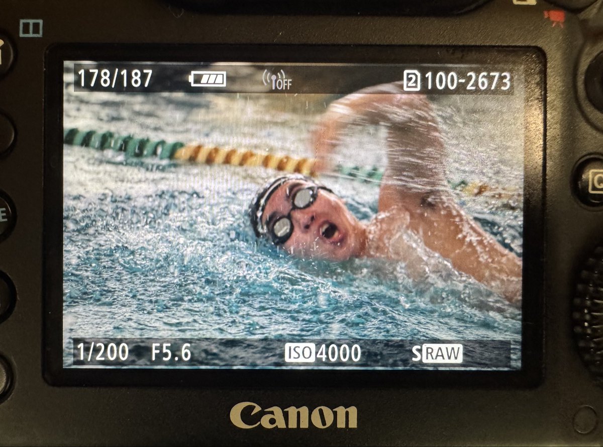 StXTigerSwim's tweet image. Few sights from the Tigers in the 200 Free #ChipsCam