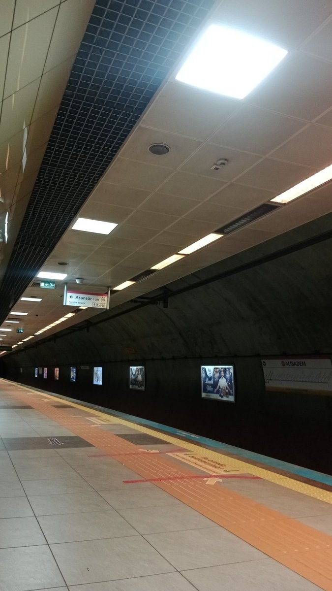 benhakadev's tweet image. Karargaha son gelişmeleri değerlendirecek bir anelizci lazımmış toplanmaya gidiyoruz