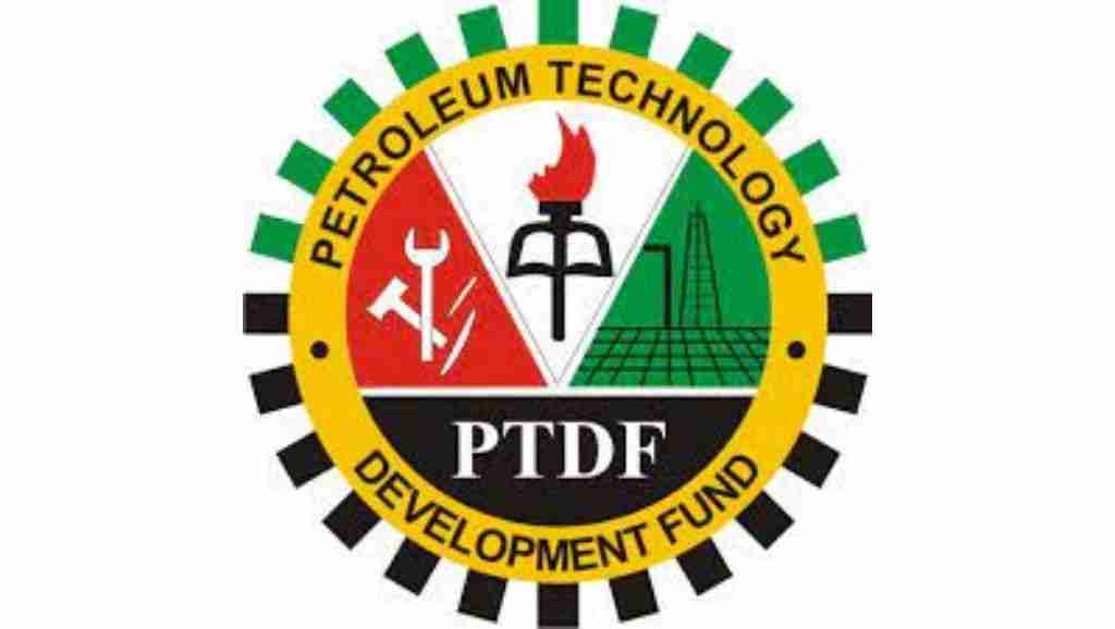 kingdave036's tweet image. 📢 PTDF Overseas Scholarship 2026! 🇳🇬✨
Fully funded scholarships for Nigerian students — check eligibility, requirements, and how to apply:
🔗 bit.ly/3NqbAWM

#PTDF #Scholarships #NigeriaStudents
