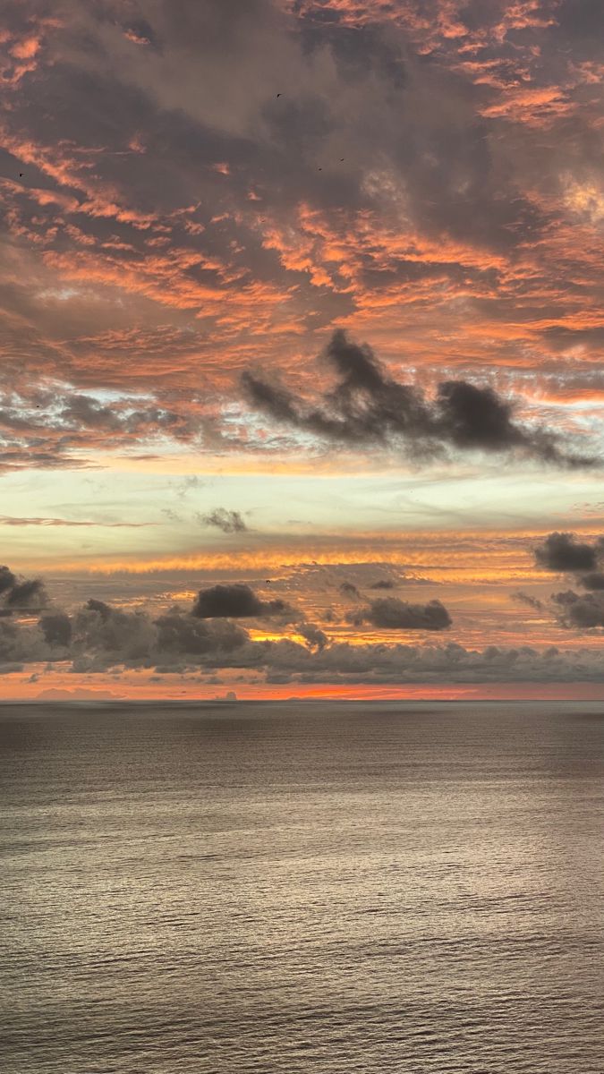 «كُلَّما ضاقَتِ الأَرْضُ، اتَّسَعَتِ السَّماءُ»