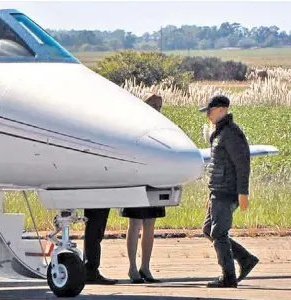 Argenpoirot's tweet image. Indio Solari: "El lujo es vulgaridad"
Also el Indio Solari: