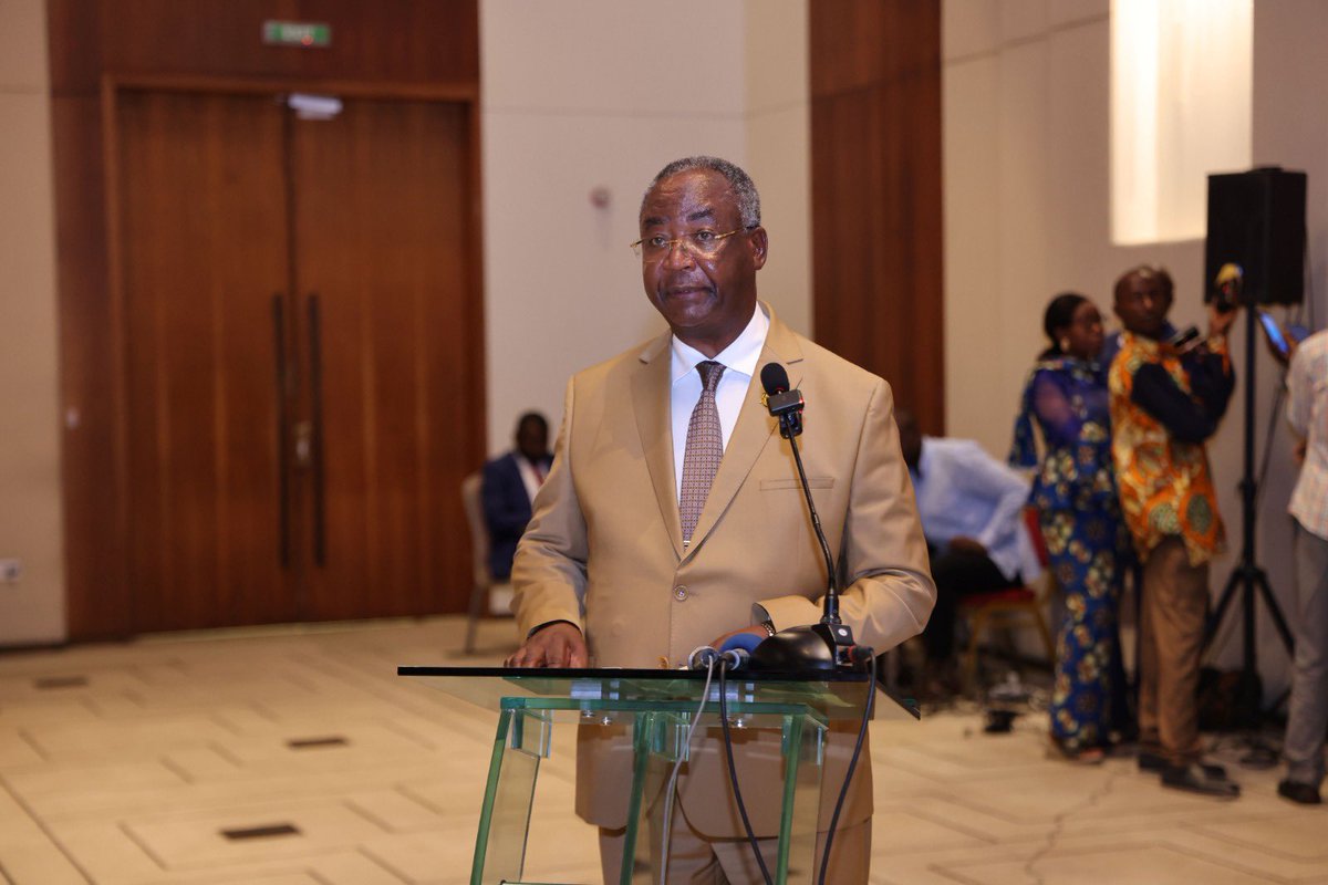 OMSCongo's tweet image. « Je remercie l’@OMSCongo pour son engagement renouvelé pour la revitalisatº de notre système de #santé. Notre ambition est d’offrir à chaque Congolais des services de santé de qualité, accessibles et humanisés, fondés sur la dignité, le respect &amp;amp; la compassion » 🗣️@IbaraRosaire.