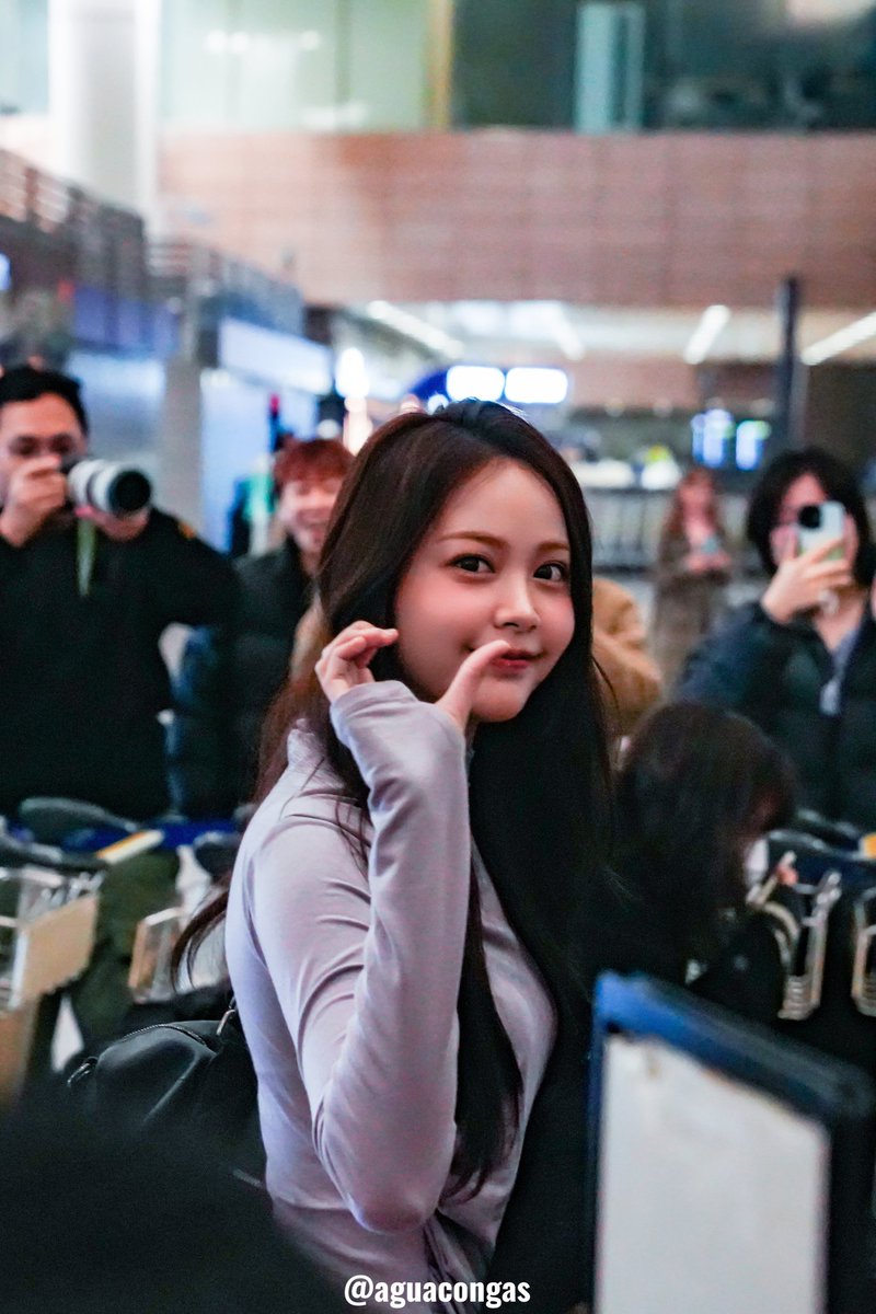 260117
PVG✈️
#Hearts2Hearts 
#Carmen
#하츠투하츠 
#카르멘