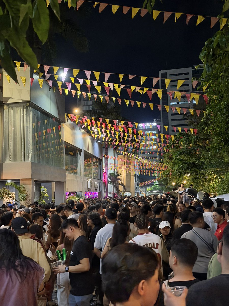 _AddisonFrost's tweet image. 📍 Distillery #altercebu