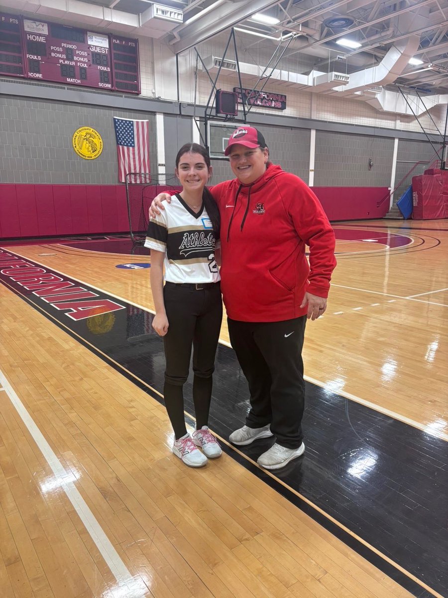 TaylorCline2029's tweet image. Had a great day at @CALU_softball prospect camp today! Thank you @kristinerb4 for hosting a fantastic camp! It was also cool to spend the day with my sister @JoeyCline2027 at her future home and 2 of my teammates on @SCAthletics2010! #CalWho