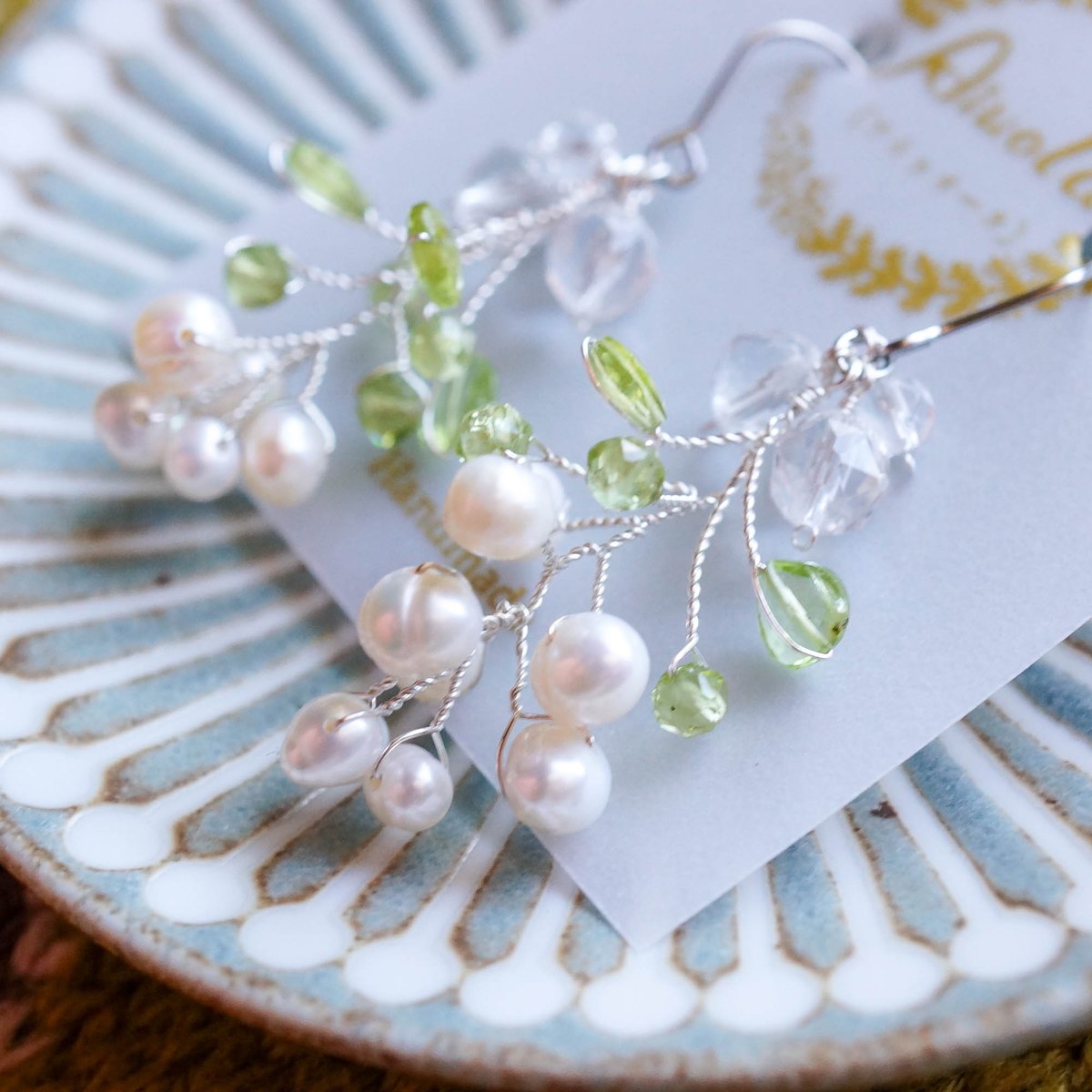 Merletto_A's tweet image. Thanks💕@Lupopo_cafe 

Aiuolaはお野菜が主役のお店🍅
お野菜モチーフのアクセサリーや水彩色鉛筆で描いたオリジナルイラストの雑貨を制作しています🥦🍆✨️

たまに天然石もあり✨

[minne店]
minne.com/@violon
[Creema店]
creema.jp/c/aiuola
[BASE店]
aiuola.theshop.jp