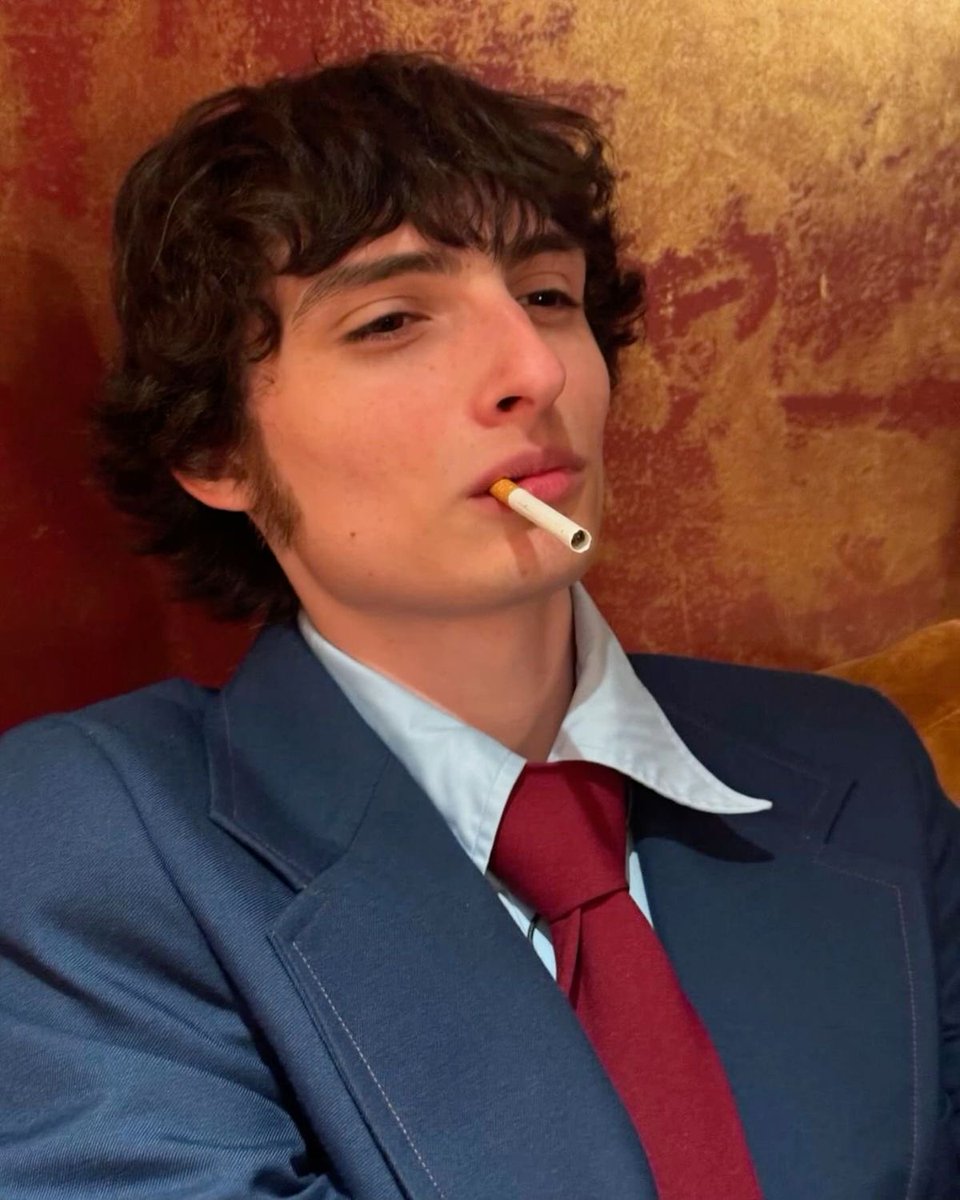 finnwvids's tweet image. while we wait for snl tonight, let’s bring back this bts photo from when finn was a page in saturday night (2024)