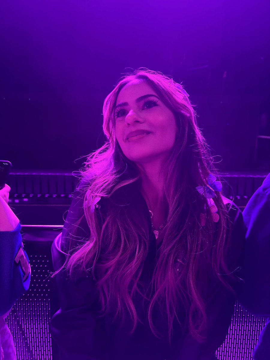 jenine 🌸 tweet media