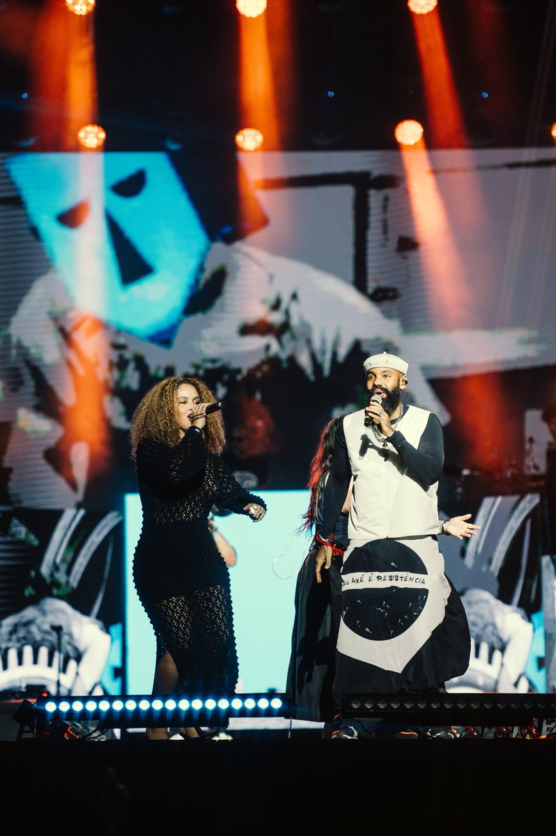 rachelreisc's tweet image. 🧜🏽‍♀️🏴‍☠️