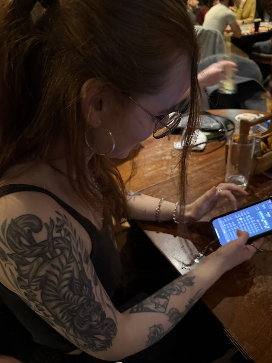 sev 🐯 tweet media