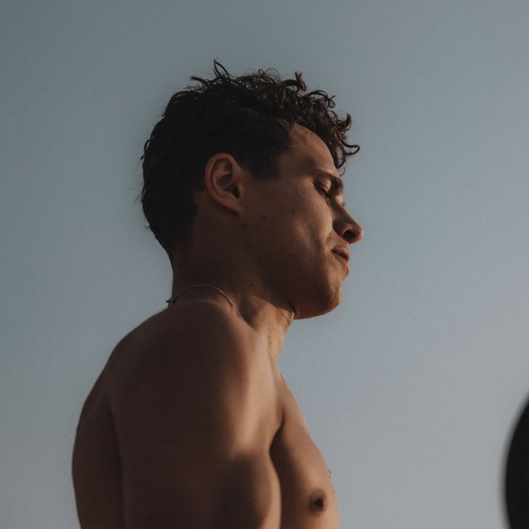 McMorning814's tweet image. 귀하게 자란 나는 이런것만 봐야해 #Lando