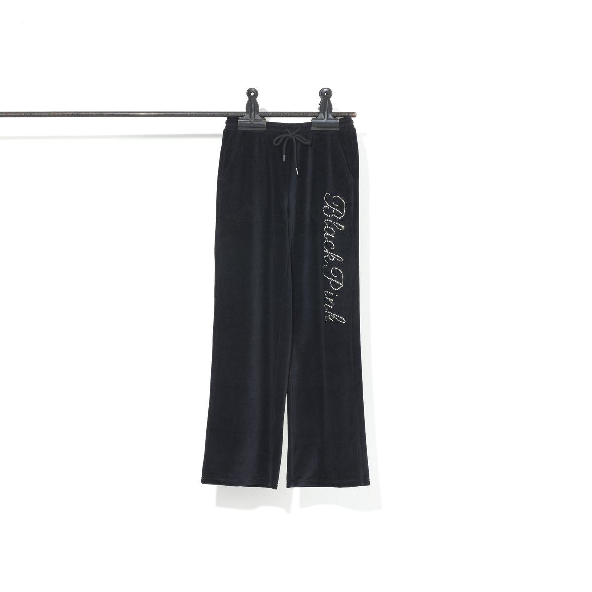 BLACKPINK】 #JISOO #JENNIE 着用🎀 ＜ベロアジップアップフーディ