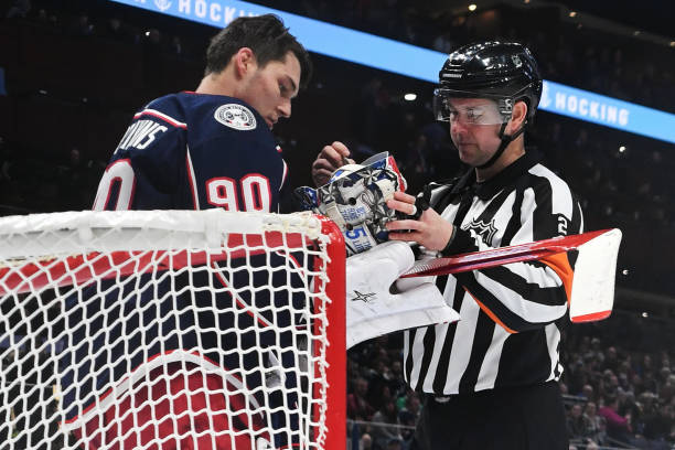 ScoutingTheRefs's tweet photo. Blue Jackets vs. Penguins
Referee: Jon Mclsaac #2 
Referee: Kendrick Nicholson #30 
Lines: Julien Fournier #56 
Lines: Scott Cherrey #50 
https://t.co/8zPxP6f771 #CBJ #LetsGoPens #CBJvsPIT  #Penguins #BlueJackets #Pens #Jackets #NHL https://t.co/JZKiRnomYY