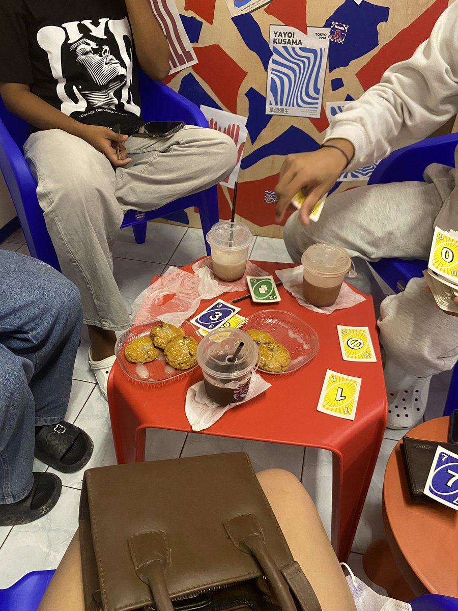 beabutterflies's tweet image. hidup klo ga ngopi ya ngopi lagi