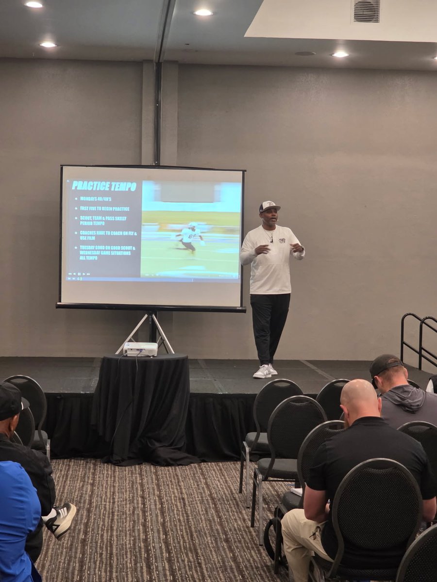 CoachPJWilson's tweet photo. Thank you to Coach King ,@ClinicPiney and our Head Ball Coach @BrianRandle40 for the opportunity to talk about @RandleFootball Offense and the Randleway #Growthmindset
#RoarFast https://t.co/uLIrvgvfH1