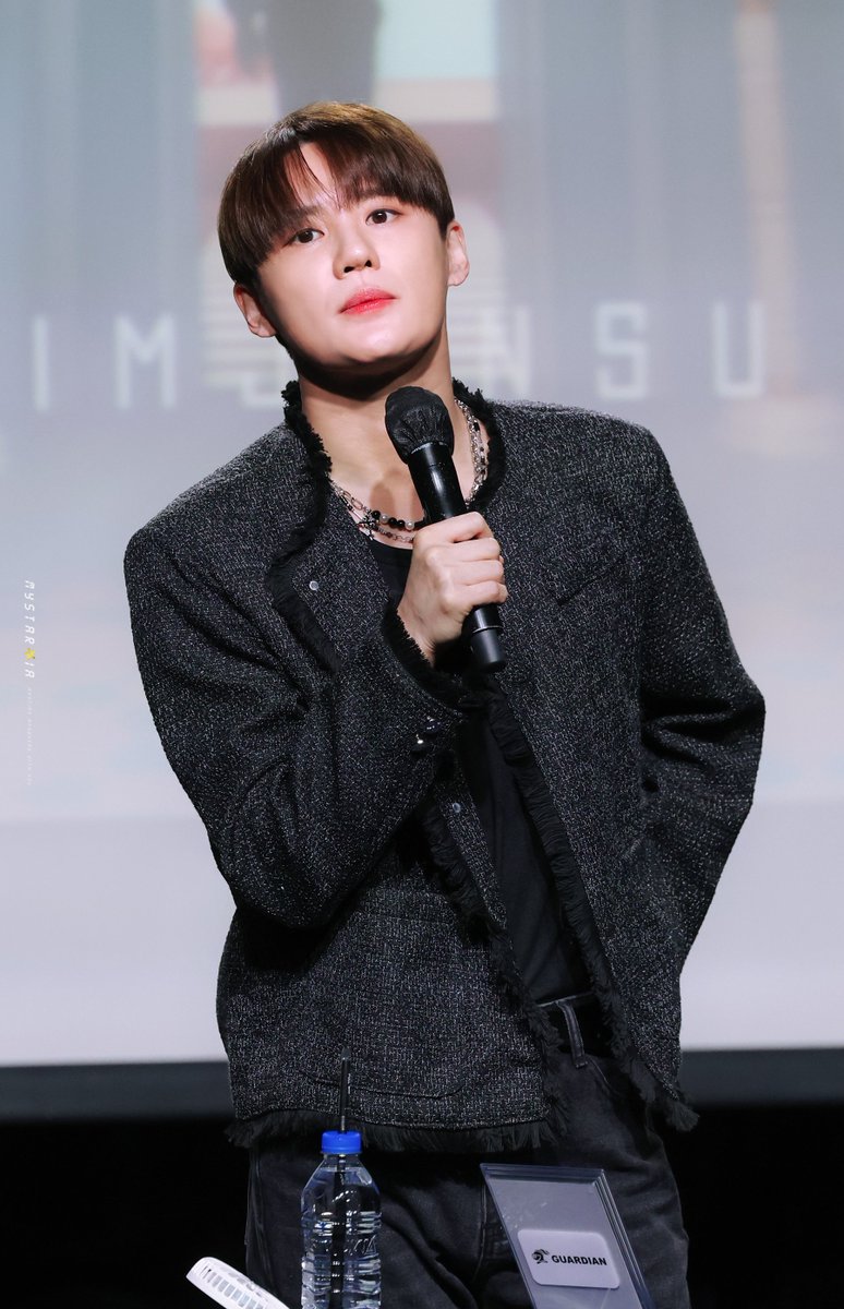 설레는 김준수 ⸝⸝ʚ̴̶̷̆ˬʚ̴̶̷̆⸝⸝❤︎ #김준수 #XIA
⠀
😇 준수 선배~~⠀⠀
⠀
⠀⠀⠀⠀⠀⠀⠀웅?⠀⠀⠀⠀⠀⠀⠀⠀⠀⠀⠀⠀어