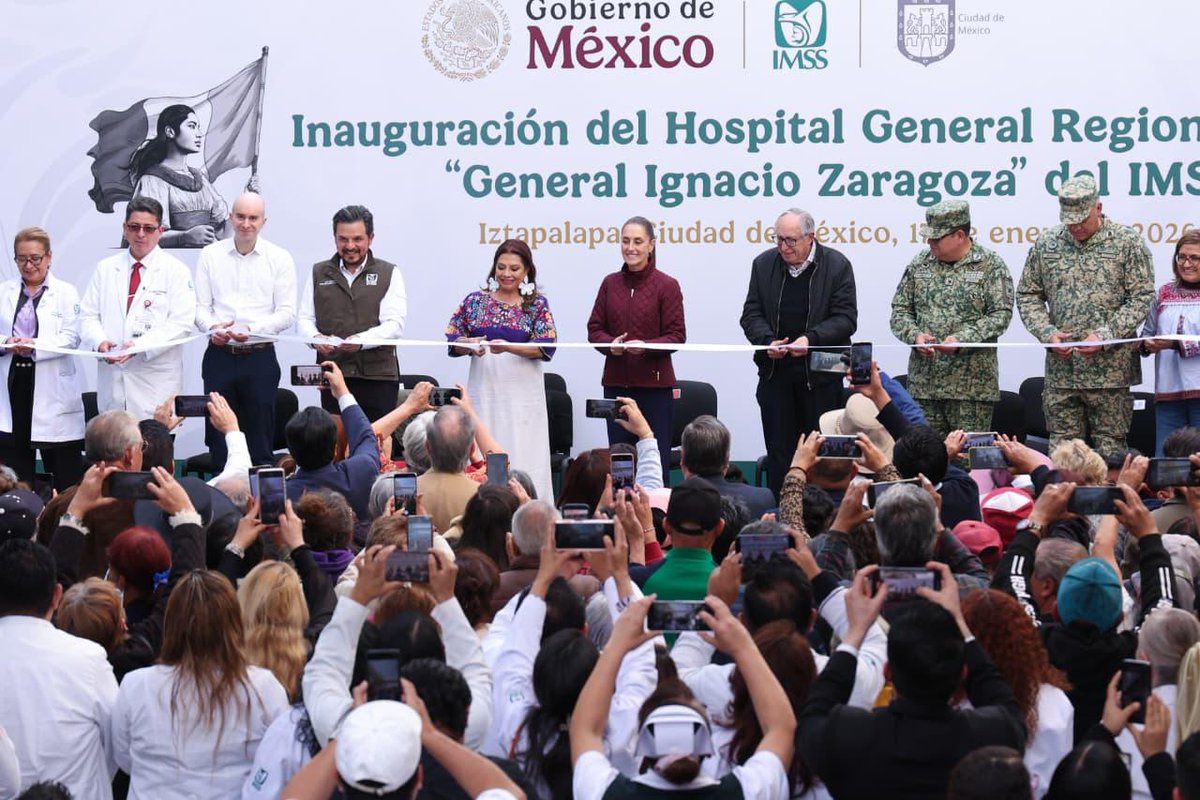 ClaraBrugadaM's tweet photo. Acompañé a nuestra presidenta @Claudiashein en la reapertura del Hospital General Regional No. 25 Gral. Ignacio Zaragoza, en Iztapalapa, el cual estuvo cerrado desde el sismo de 2017 y que hoy regresa para brindar atención. 

Este espacio se reconstruyó por completo y ahora cuenta con más de 190 camas censables, quirófanos modernos, áreas de urgencias, consulta externa y hospitalización para garantizar el derecho a la salud a miles de personas del oriente de la #CapitalDeLaTransformación.