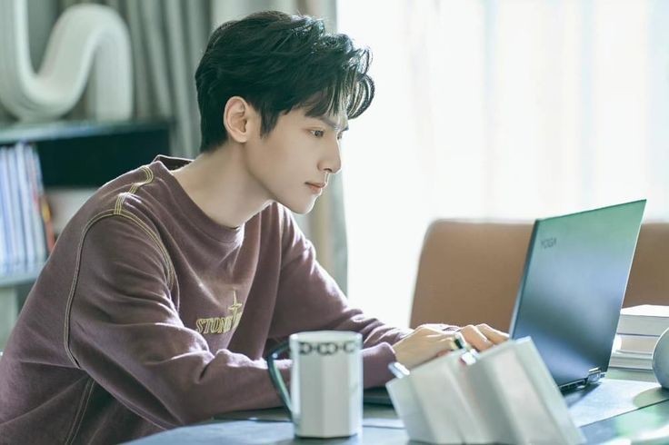 Wannxng's tweet image. 𝑆𝑡𝑎𝑟𝑡𝑖𝑛𝑔 𝑚𝑦 𝑒𝑎𝑟𝑙𝑦 𝑆𝑢𝑛𝑑𝑎𝑦 𝑚𝑜𝑟𝑛𝑖𝑛𝑔 𝑤𝑖𝑡𝘩 𝑠𝑜𝑚𝑒 𝑤𝑜𝑟𝑘 𝑡𝘩𝑎𝑡 𝑛𝑒𝑒𝑑𝑠 𝑡𝑜 𝑏𝑒 𝑑𝑜𝑛𝑒 𝑡𝑜𝑑𝑎𝑦.