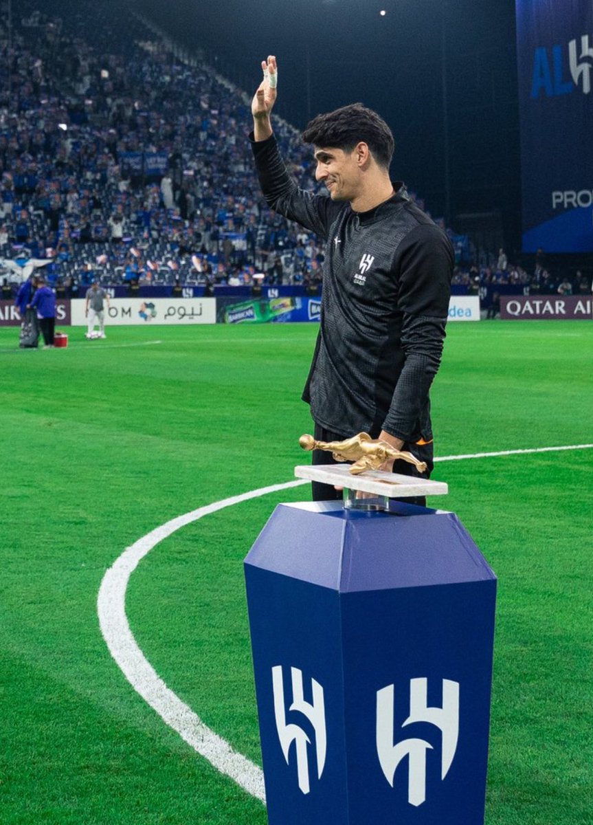 ياسين بونو افضل رياضي في ٢٠٢٥ 💙💙💙
#JoyAwards