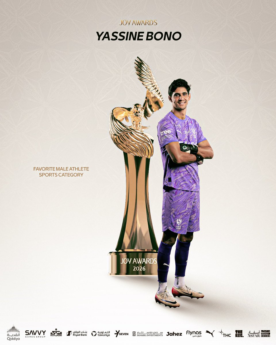 1_lliiii's tweet photo. - ماحضر جوائز البالندور بسبب مباراة الهلال والحزم 

- ماحضر جوائز أفريقيا بسبب مباراه الهلال والتعاون  

- ماحضر #جوي_اوورد بسبب مع منتخبه بلده 

حدثني عن الإحترافية أحدثك عن ياسين بونو 🇲🇦♥️ https://t.co/Dkp4gJYYKI