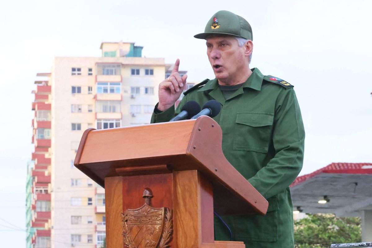 "No hay rendición ni claudicación posibles, como tampoco ningún tipo de entendimiento sobre la base de la coerción o la intimidación".
#YoSigoAMiPresidente