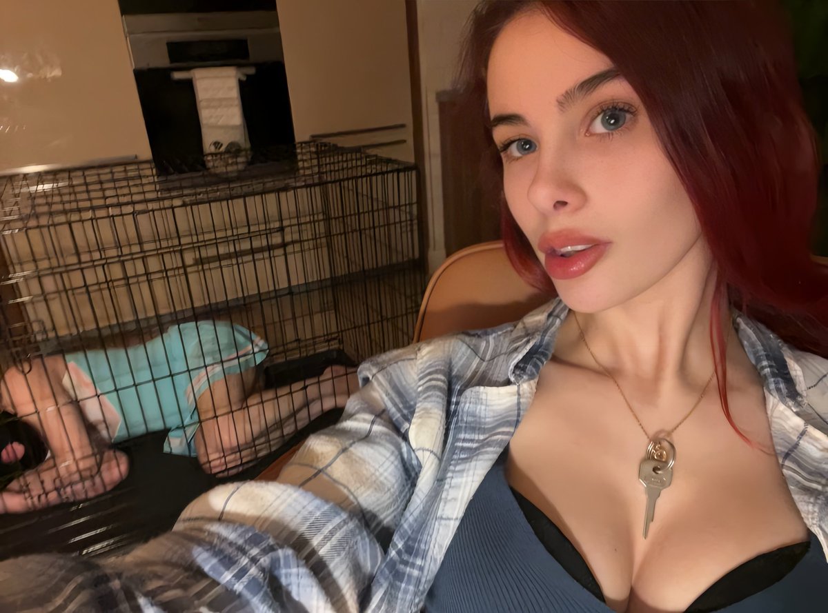 mistressanna96's tweet image. I like my men caged and kept in the kitchen