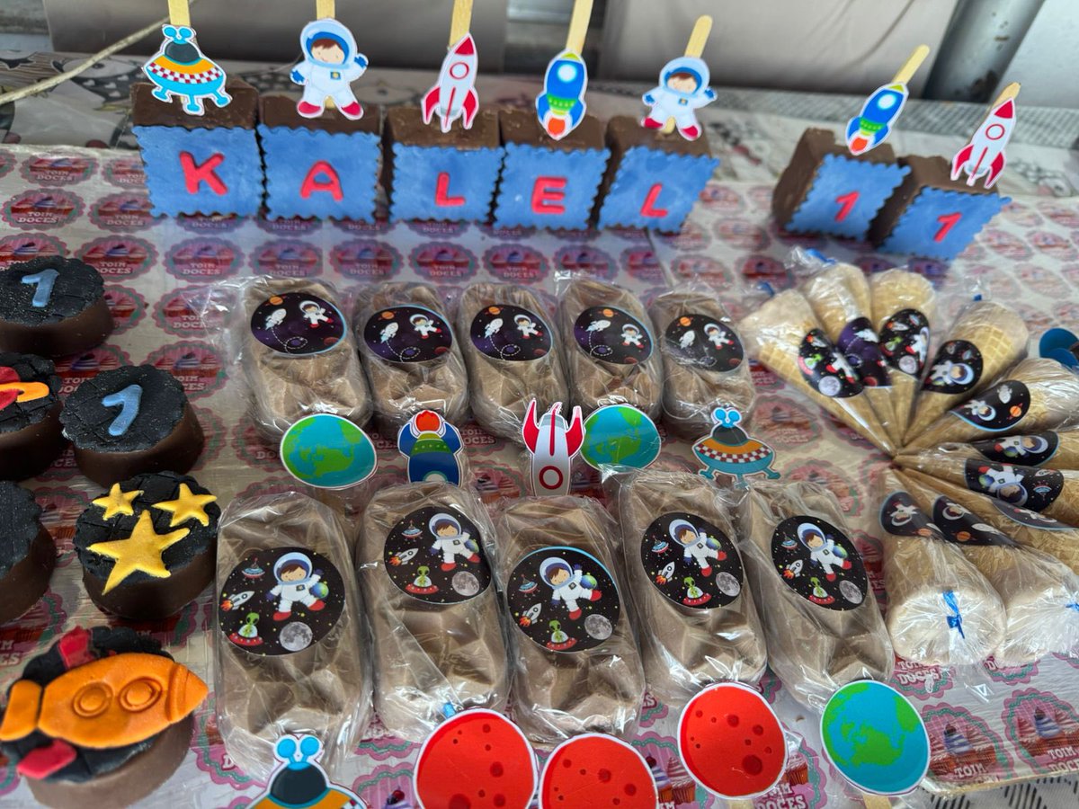 DocesToim's tweet image. Tema: austronauta ✨