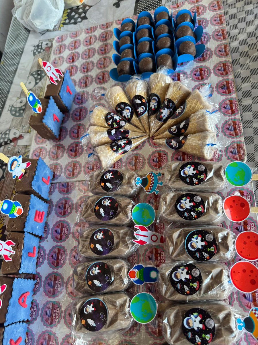 DocesToim's tweet image. Tema: austronauta ✨