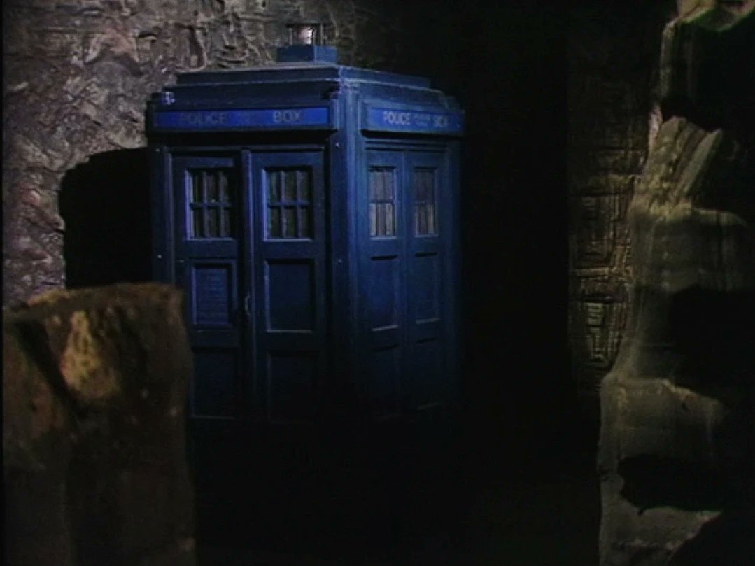 WhosThatGav's tweet image. #nowwatching #DoctorWho #Earthshock 💿📺