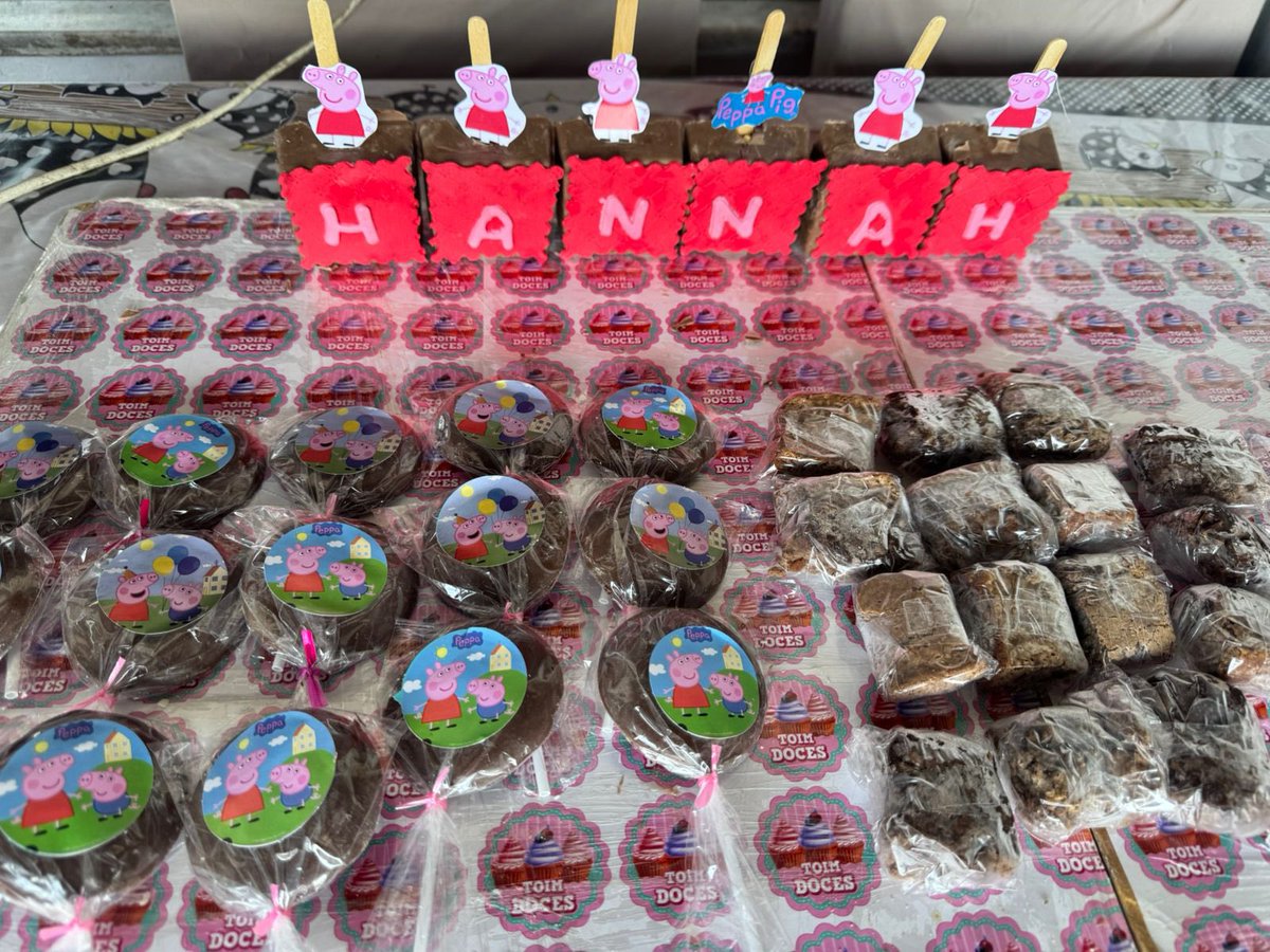 DocesToim's tweet image. Peppa 🩷