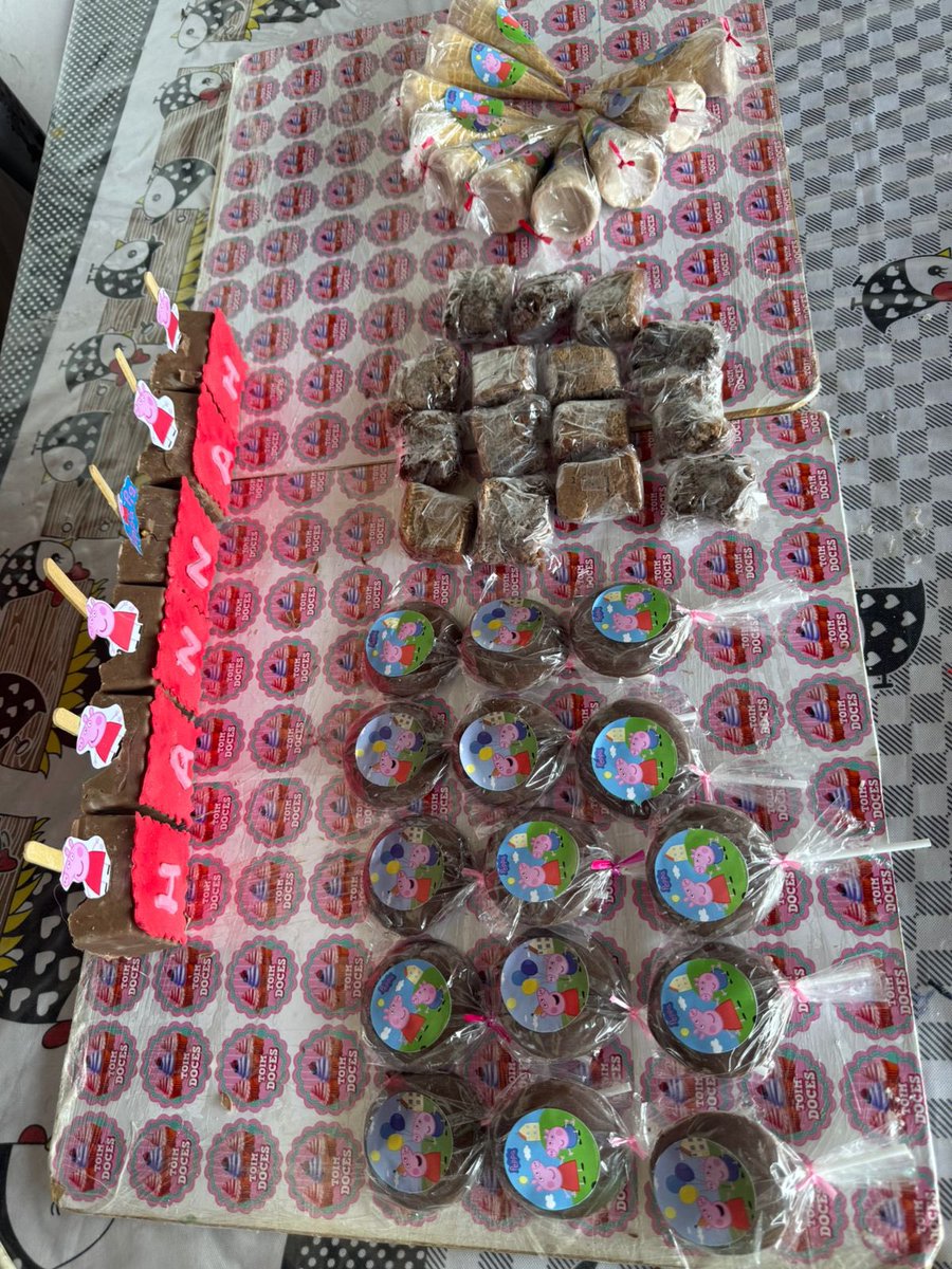 DocesToim's tweet image. Peppa 🩷