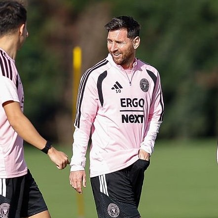 Messi. Que ganas de oler esos dedos