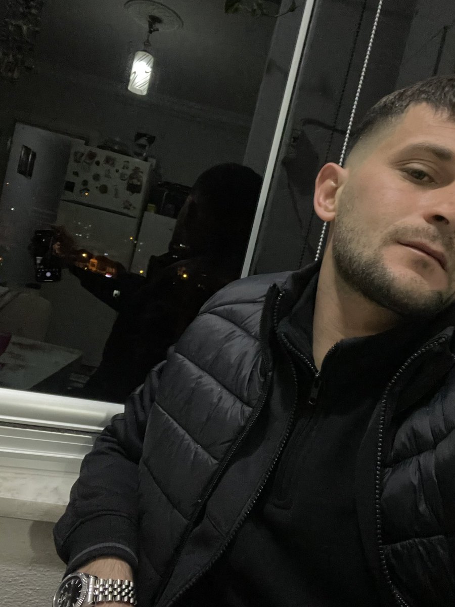 Bir kahve verecek teslim aldı bizi burda