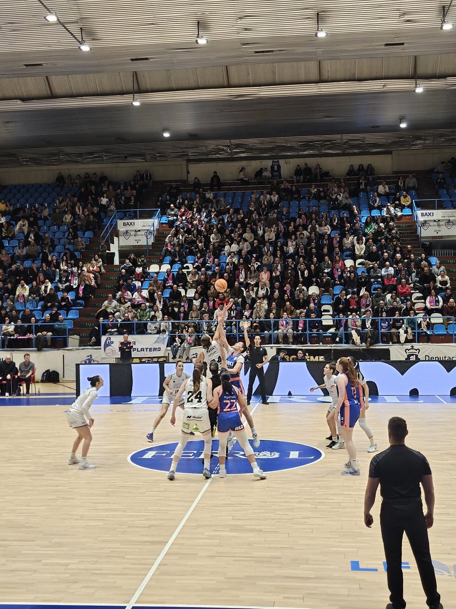 🏀 Cuando las cosas no salen y cuando los problemas parece que se multiplican, solo queda una opción: seguir adelante y no rendirse. 
🤜🤛Ahora más que nunca, una para todas y todas para una. Vaaaaamosss, <a href="/UniFerrol/">Baxi Ferrol</a>!! #EseUni #Ferrol #Bravas #Mosqueteras