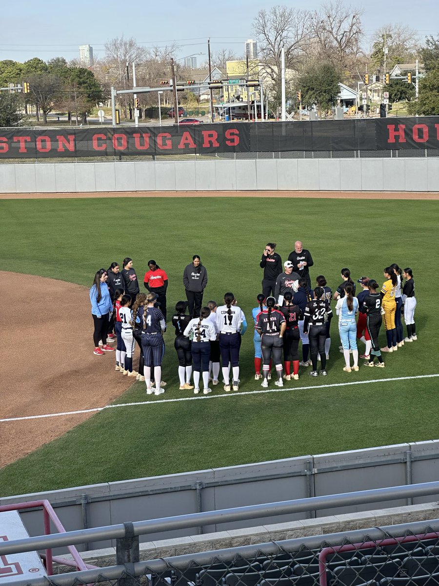 Trinity 🥎 tweet media
