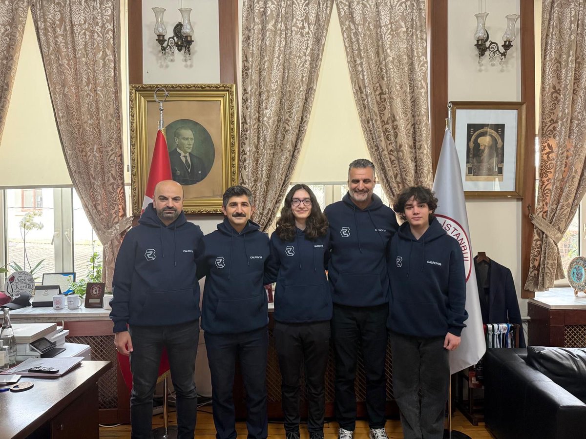 Cağaloğlu Anadolu Lisesi tweet media