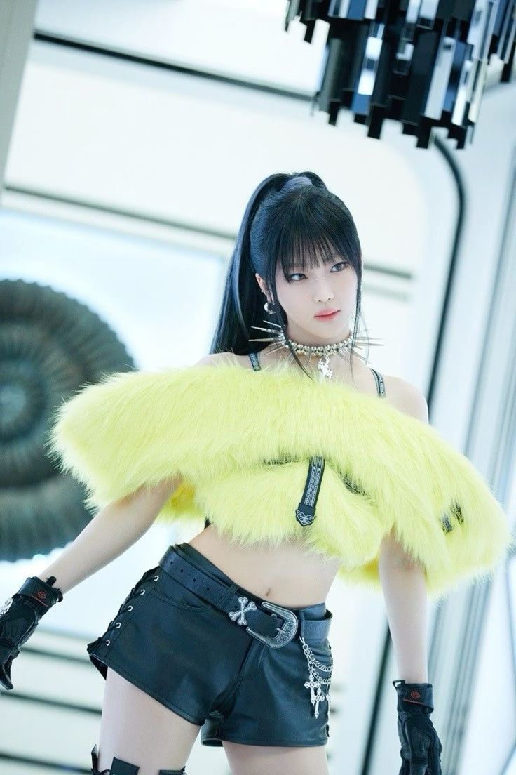 rukatniss's tweet image. GETTING READY                    TO MAKE HISTORY