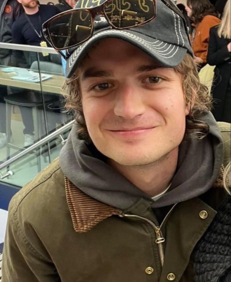 jeokeery's tweet image. i feeel totally normal about him and his :]