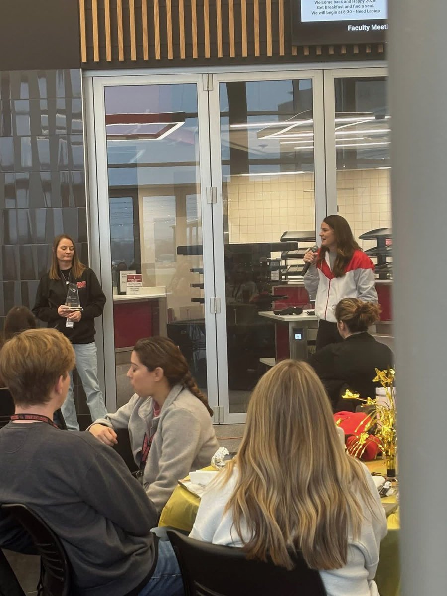 Melissa_GBBall's tweet photo. Associate Head Coach, Ashley Anderson, was awarded a “Difference Maker” award with Melissa ISD. Her efforts in the classroom and on the court are unmatched. She is a true leader and wonderful mentor for our students at Melissa High School. Congratulations, Coach! https://t.co/Uejx8PoJQ3