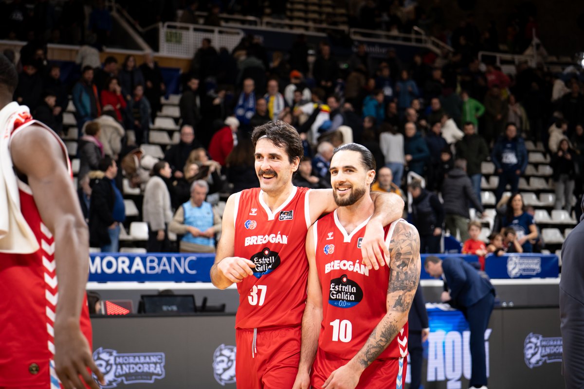 llebres11's tweet image. Qué jugador es Francis Alonso. Qué jugador.

Estos han sido sus últimos seis partidos:

28 pts en Andorra (su máximo en Liga Endesa)
18 pts en Manresa
14 pts vs Unicaja
21 pts vs Baskonia
14 pts en Badalona
22 pts vs Surne Bilbao

45,2% en triples en 3,2 intentos esta temporada.