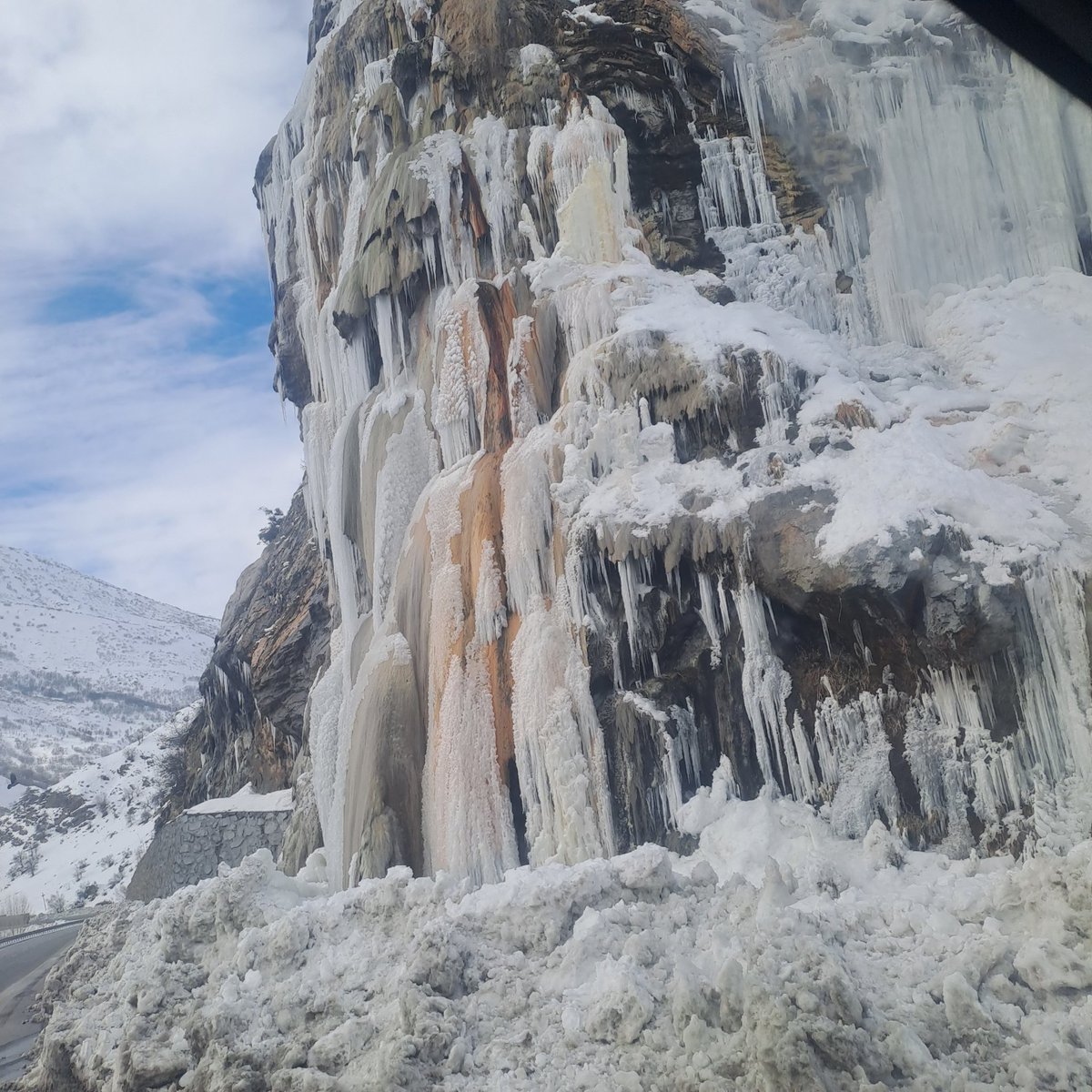 Buz dağı olmuş resmen