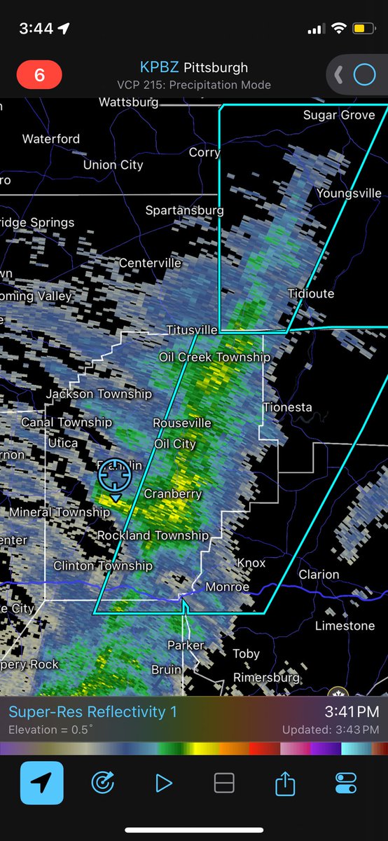 DTobinWX's tweet photo. Snow Squall Warning line of snow in Franklin, PA. #pawx @NWSPittsburgh @NWSStateCollege https://t.co/TBBlbGyqTO