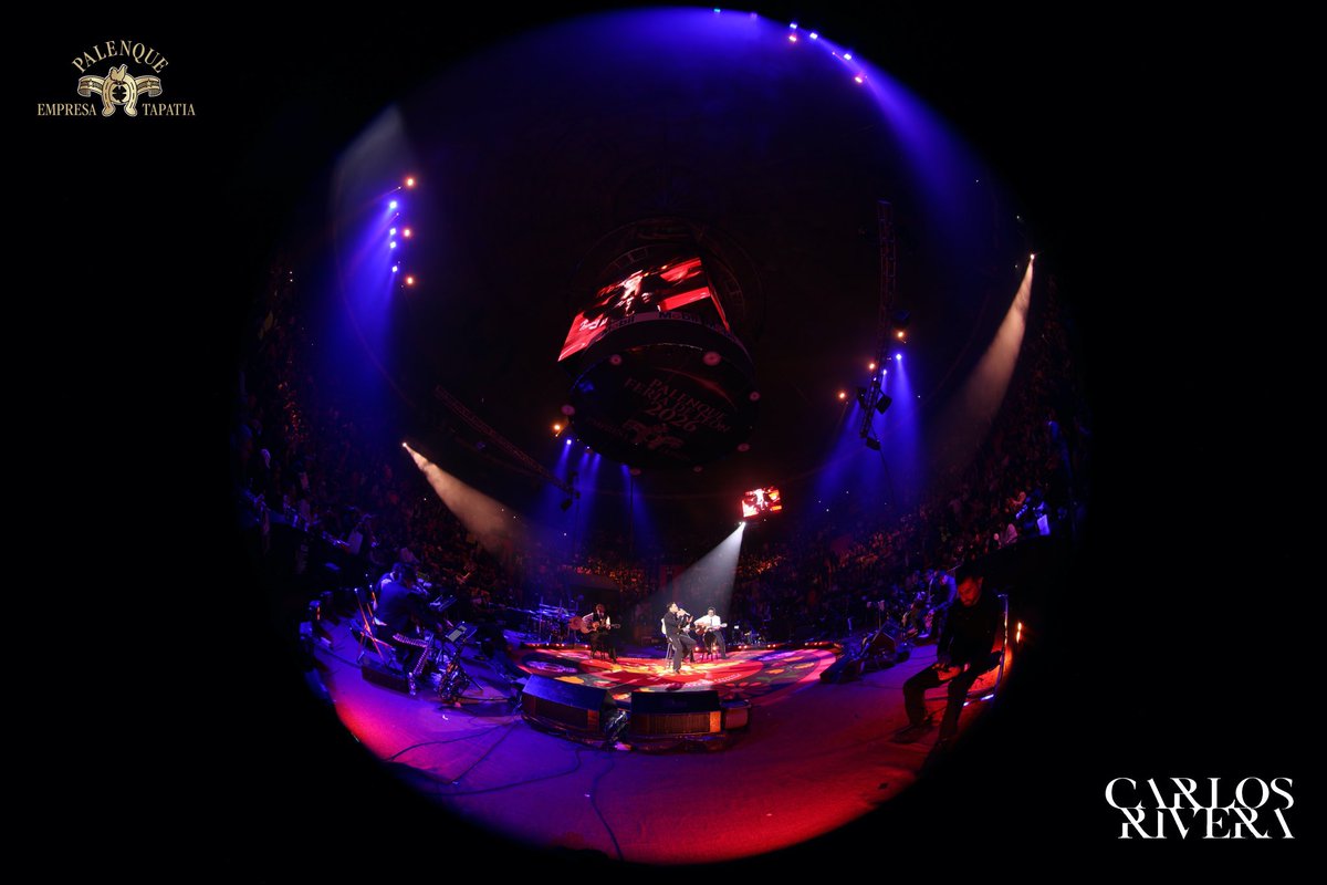 Carlos Rivera arrancó su Vida México Tour en el Palenque de la Feria de León 2026, donde recibió la tradicional “patadita de la buena suerte”. Con un show lleno de energía, emoción y conexión con su público. 🎶✨
#Palenqueleon #EmpresaTapatia #CarlosRivera #VidaMexicoTour