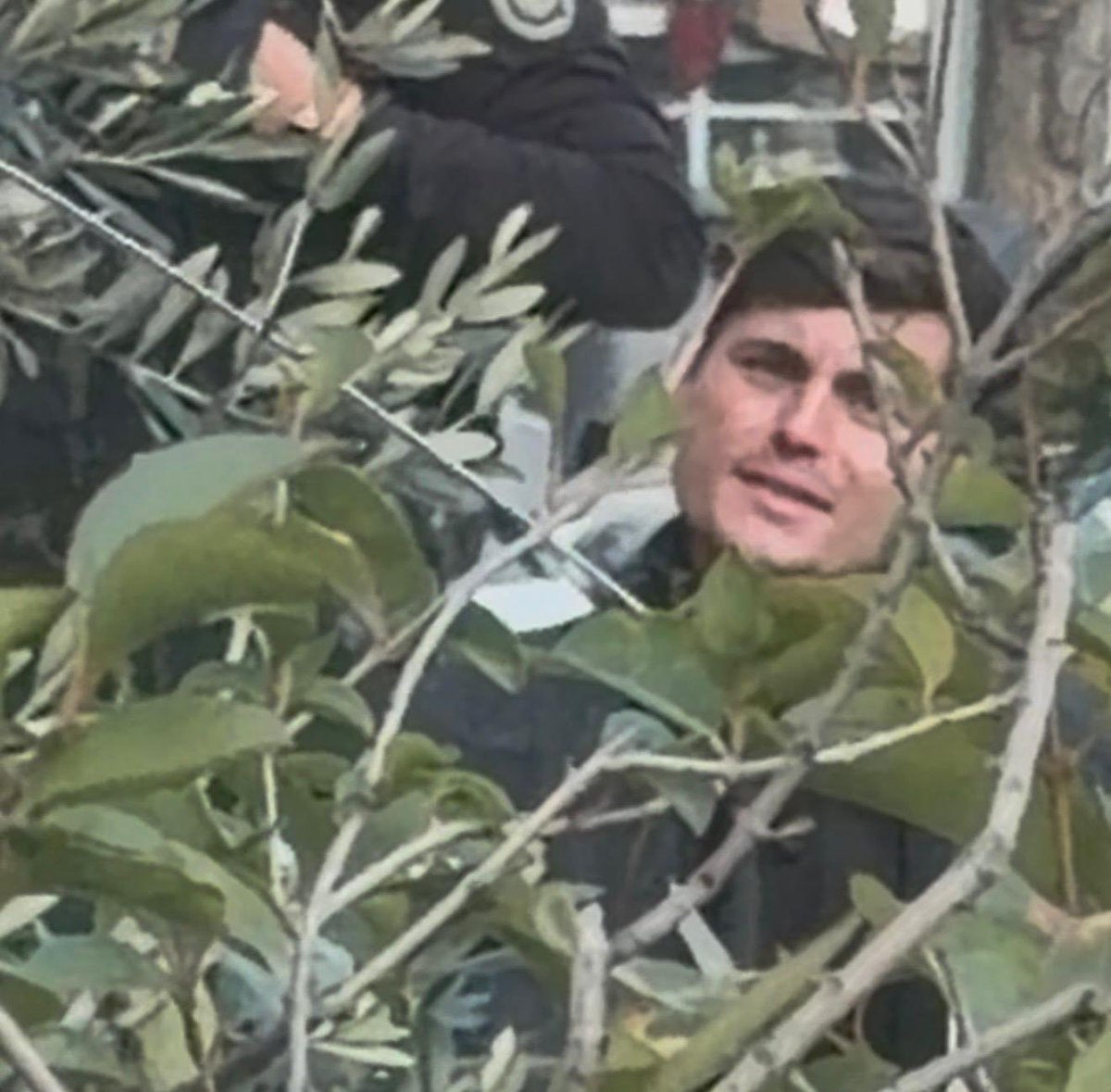 PabloEchenique's tweet image. En un país medio normal, le pondrían un detector en el tobillo y una orden de alejamiento. Como mínimo.