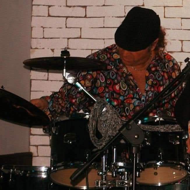 “Il blues è l’anima della musica, la fonte alla quale si torna sempre ad abbeverarsi, motore e linfa vitale di ogni ispirazione”.